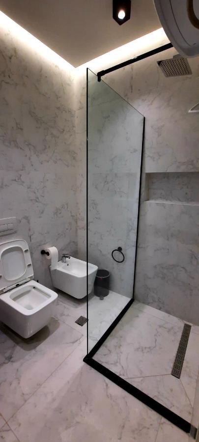 Luxury Drijon Apartments 4D Shkoder Bagian luar foto